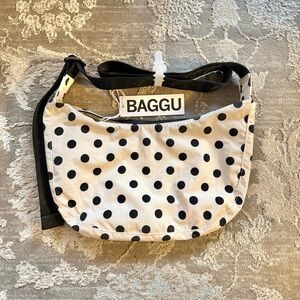 BAGGU Medium Nylon Crescent Bag - Polka Dot Cream + Black